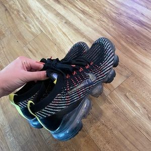 Nike Women's VaporMax Flyknit 3 'Black Multicolor'